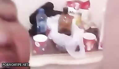 Анечка показывает интимные моменты на камеру