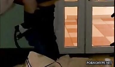 Анальный секс с худой шлюхой