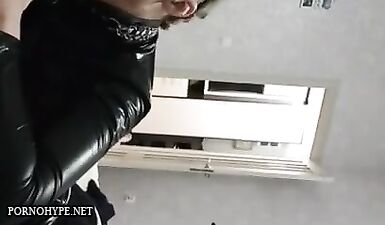 Рогоноска сосет член после измены