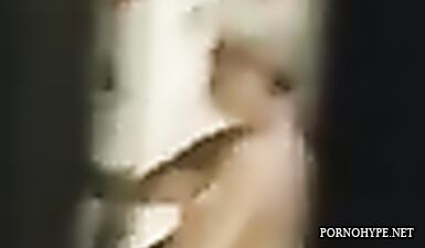 Скрытая камера: голые девки в общественной душе