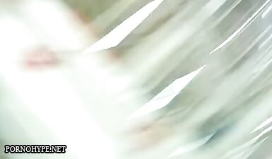 Скрытая камера сняла хитроебаную жопу в обтягивающих шортах в магазине