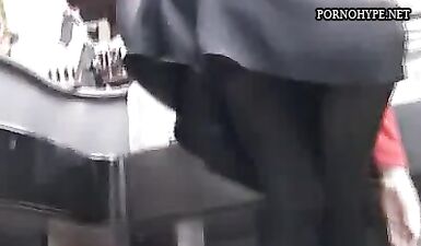 Скрытая камера: Жаркий апскирт секс возле магазина