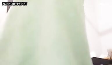 Шлюха Марина из Сочи показывает свои дойки без цензуры