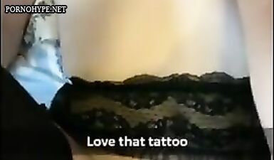 Горячая брюнетка в резинке жаждет жесткого секса: самцы, вперед!