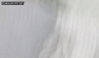 Пылкая красотка кричит от удовольствия в горячем порно видео