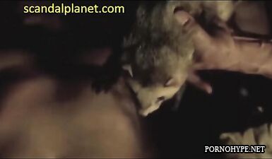 Моника Беллуччи с короткой стрижкой дрочит в душе: горячее соло с шлюхой