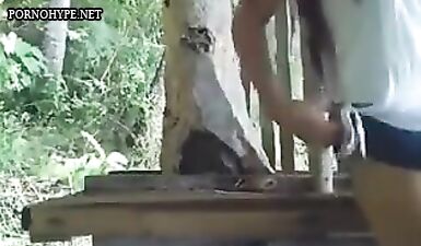Индонезийский секс на скамейке: горячий трах без цензуры!