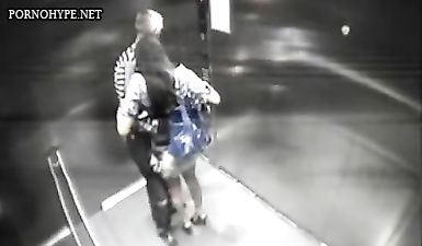Быстрый секс в лифте попал на скрытую камеру