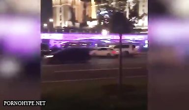 Публичный секс бухих на набережной в Москве