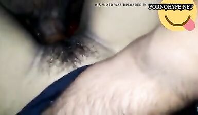 Волосатая парочка снимает на камеру свой трах