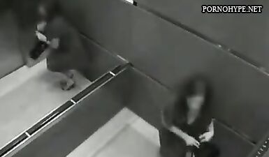 Подборка траха под скрытой камерой в лифте отеля в Лас-Вегасе