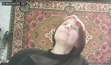 Зрелая русская баба показывает красивые сиськи в порно чате